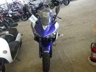 Yamaha YZF-R25 2015