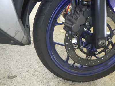 Yamaha YZF-R25 2015