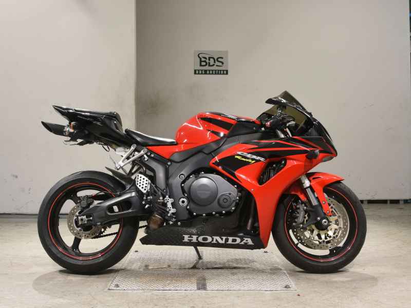 Honda CBR1000RR 2006