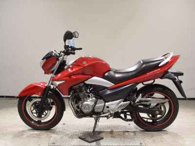 Suzuki GSR250