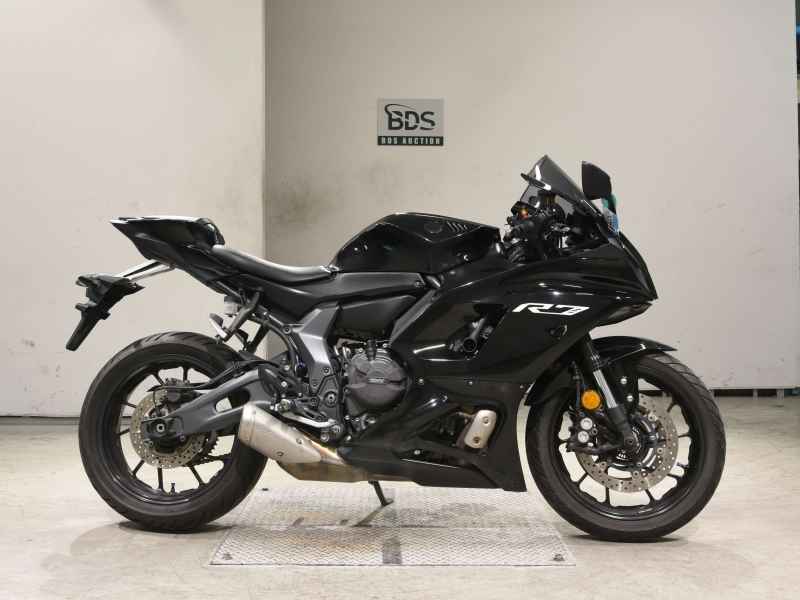 Yamaha YZF-R7 2022