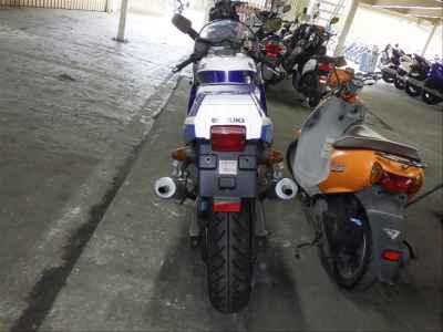 Suzuki RGV250