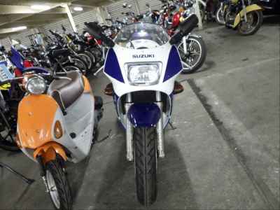 Suzuki RGV250