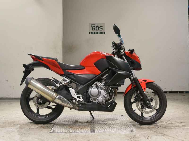 Honda CB250F 2015