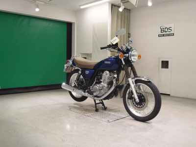 Yamaha SR400 2021