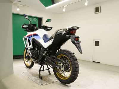 Honda Transalp 750 2023