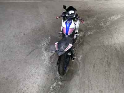 Yamaha YZF-R25 2015