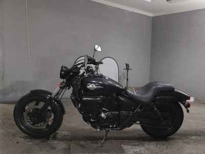 Honda Magna 250