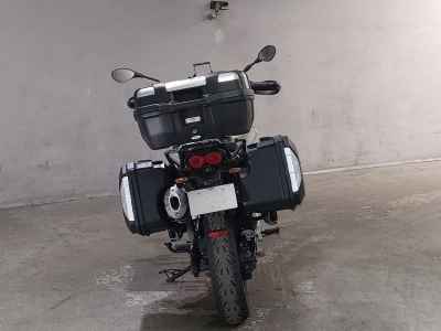Moto Guzzi V85TT Travel 2020