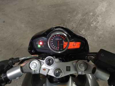 Suzuki GSR250