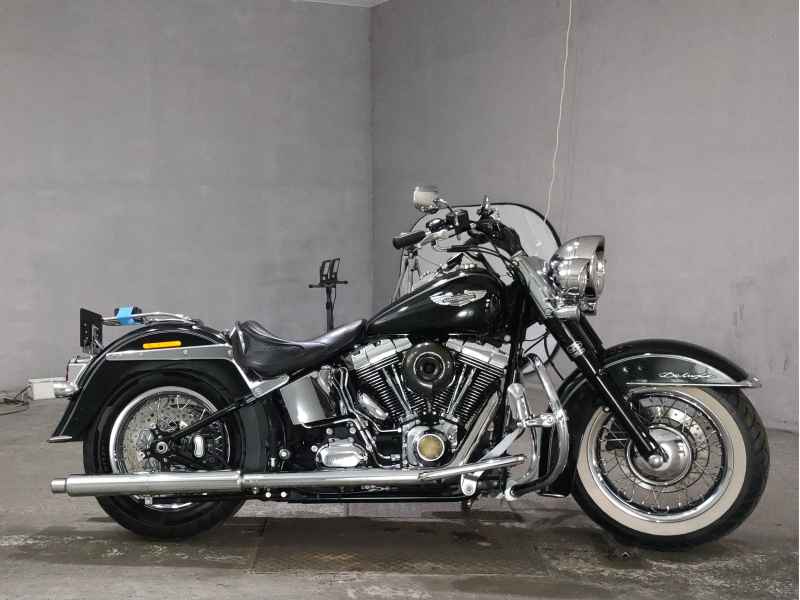 Harley-Davidson Deluxe FLSTN1580 2014