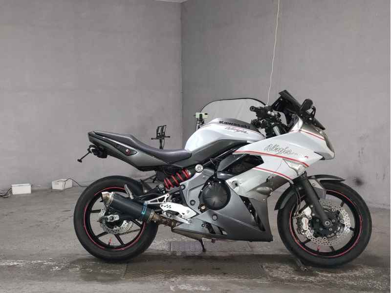 Kawasaki Ninja 400R 2013
