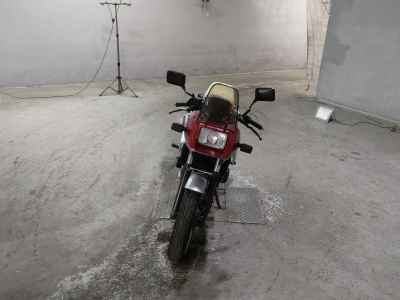 Suzuki GSX250S Katana