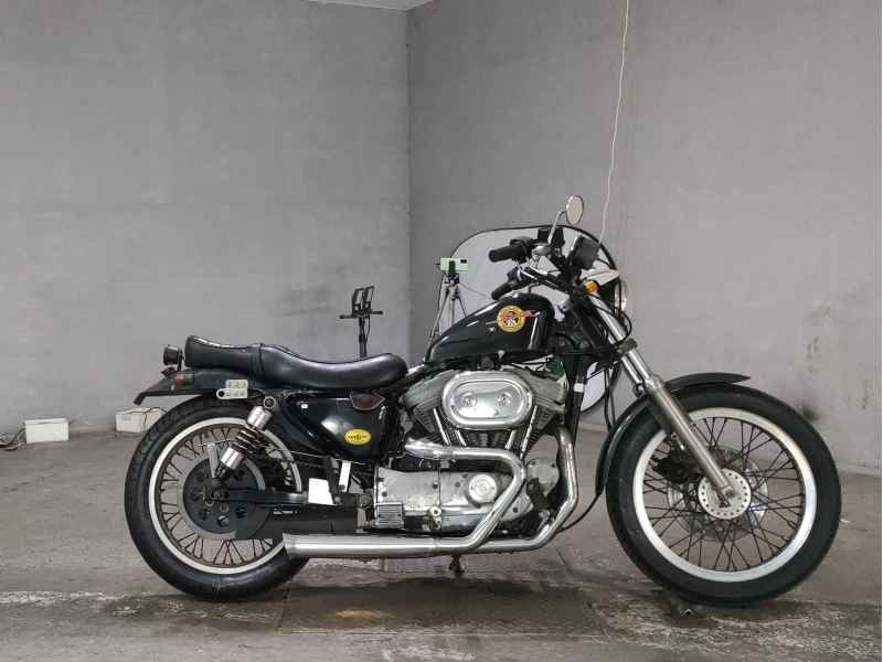 Harley-Davidson XL883 Deluxe 2021