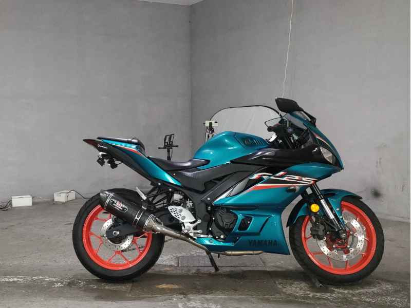 Yamaha YZF-R25 2021