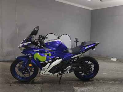 Yamaha YZF-R25 2015