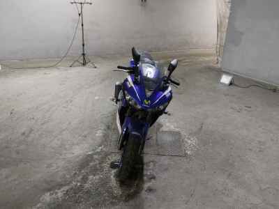 Yamaha YZF-R25 2015