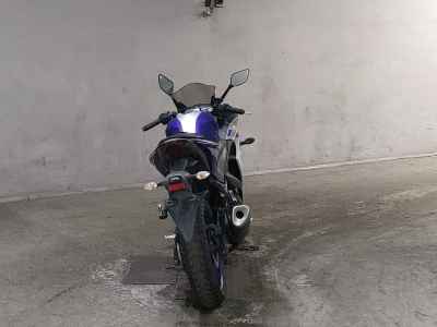 Yamaha YZF-R25 2015