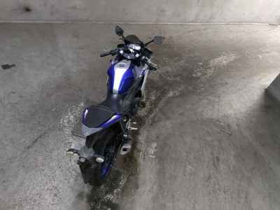 Yamaha YZF-R25 2015