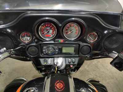 Harley-Davidson Street Glide FLHXSE1800 CVO 2011