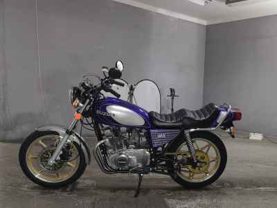 Suzuki GS400 2025