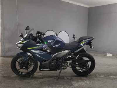 Kawasaki Ninja 400 2022