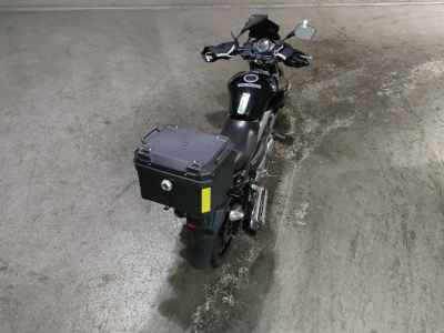 Suzuki GSR250