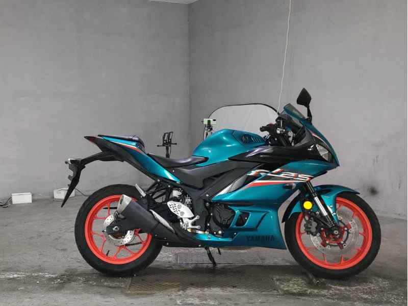 Yamaha YZF-R25 2021