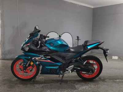 Yamaha YZF-R25 2021