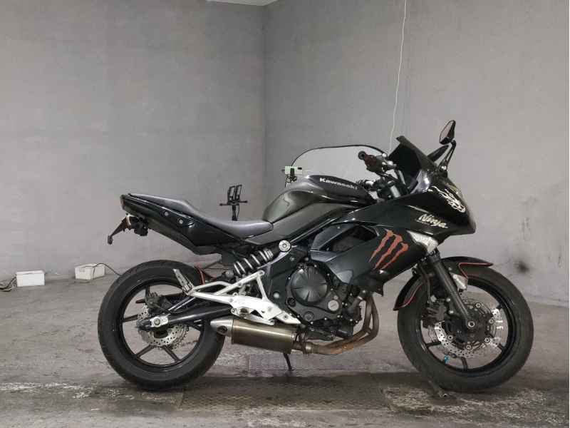 Kawasaki Ninja 400R 2011