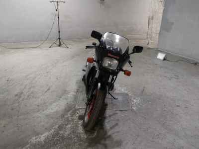 Kawasaki GPZ750 2025