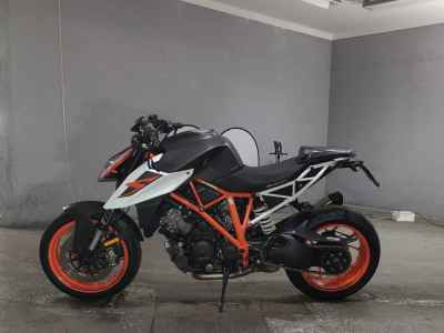 KTM 1290 Super Duke R 2018