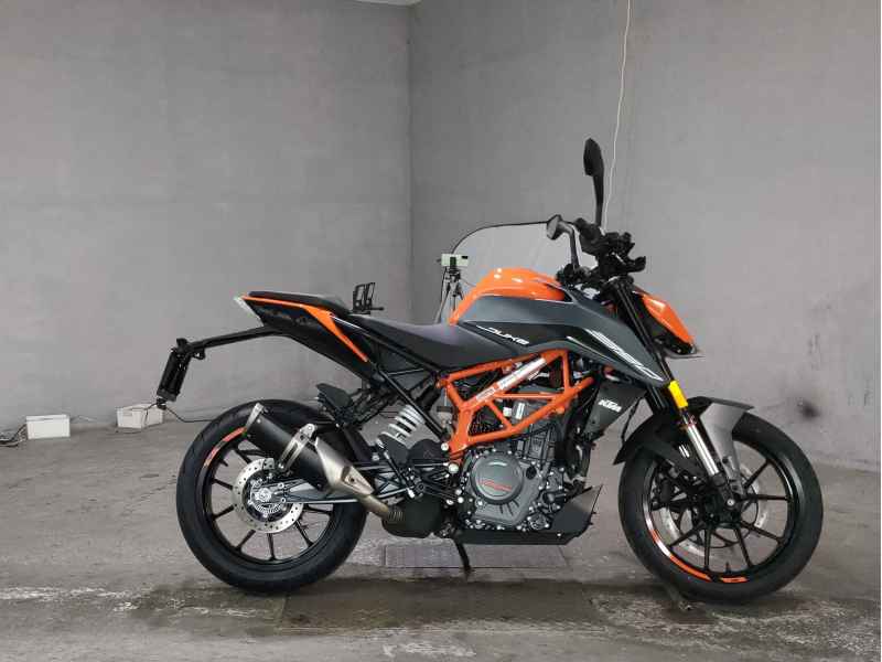 KTM 390 Duke 2025