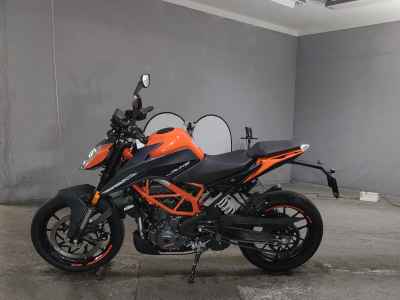 KTM 390 Duke 2025