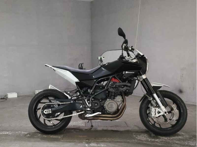 Husqvarna ﾇｰﾀﾞ900 2012