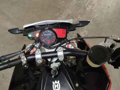 Husqvarna ﾇｰﾀﾞ900R 2013