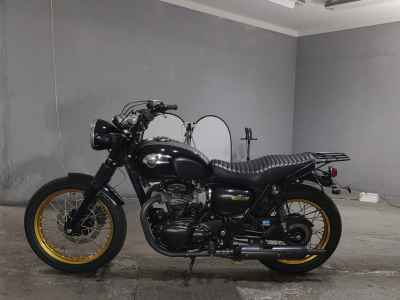 Kawasaki W800 2011