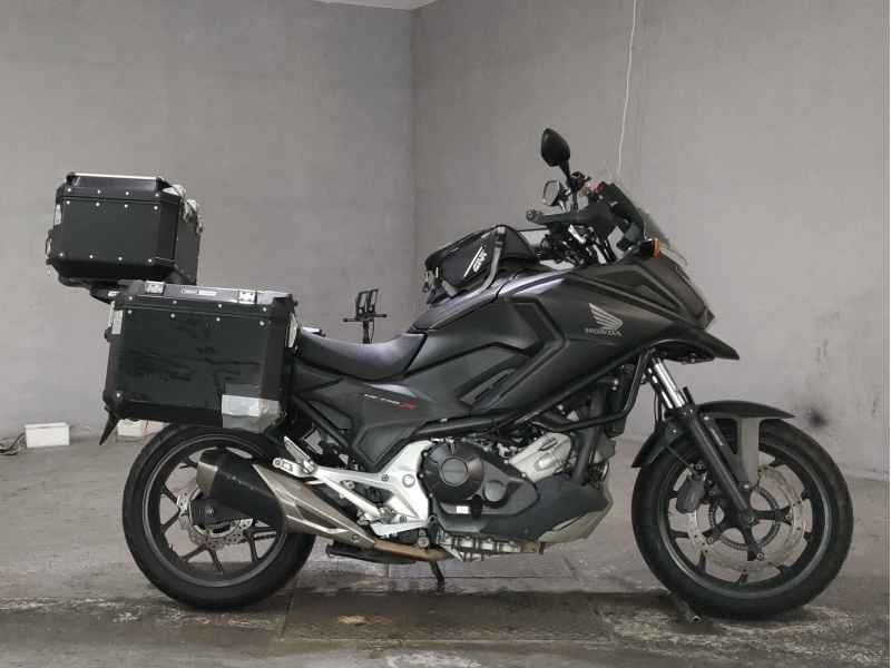 Honda NC750X 2017