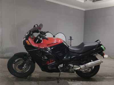 Honda CBR1000F