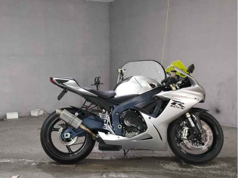 Suzuki GSX-R750 2011