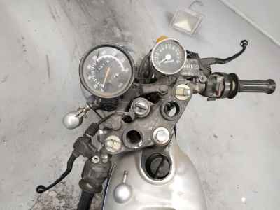 Yamaha SR400