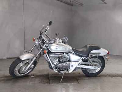 Honda Magna 250