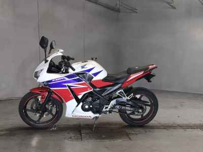 Honda CBR250R 2015