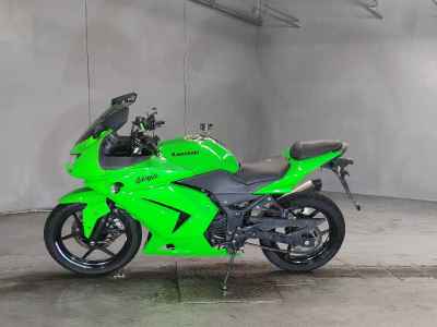 Kawasaki Ninja 250R 2011