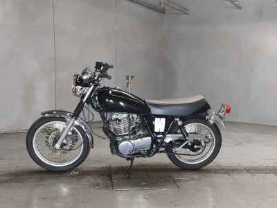 Yamaha SR400 2019