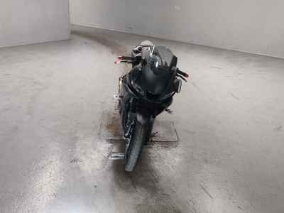Yamaha YZF-R25 2021