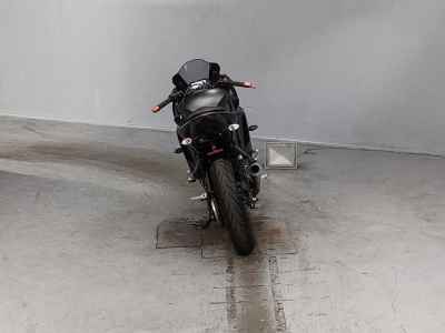 Yamaha YZF-R25 2021
