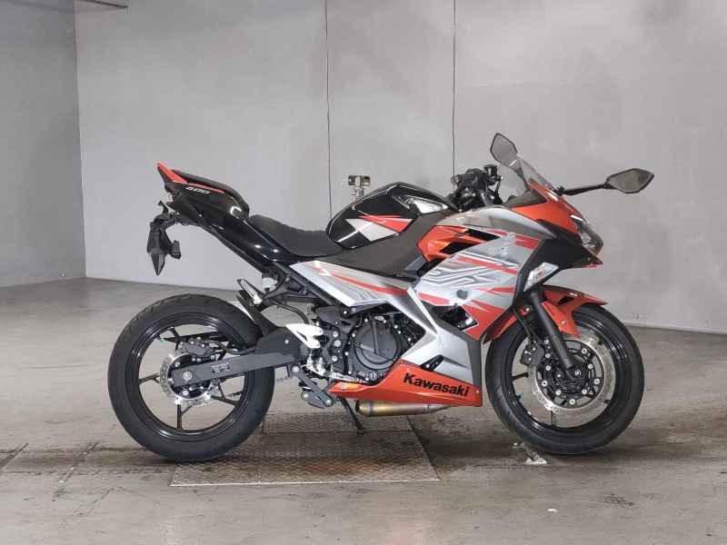 Kawasaki Ninja 400 2018