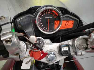 Suzuki GSR250