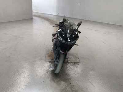 Yamaha YZF-R25 2015